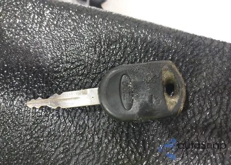 2010 Ford Ranger Xl/Xlt from USA, damaged, VIN 1FTKR1ADXAPA57451